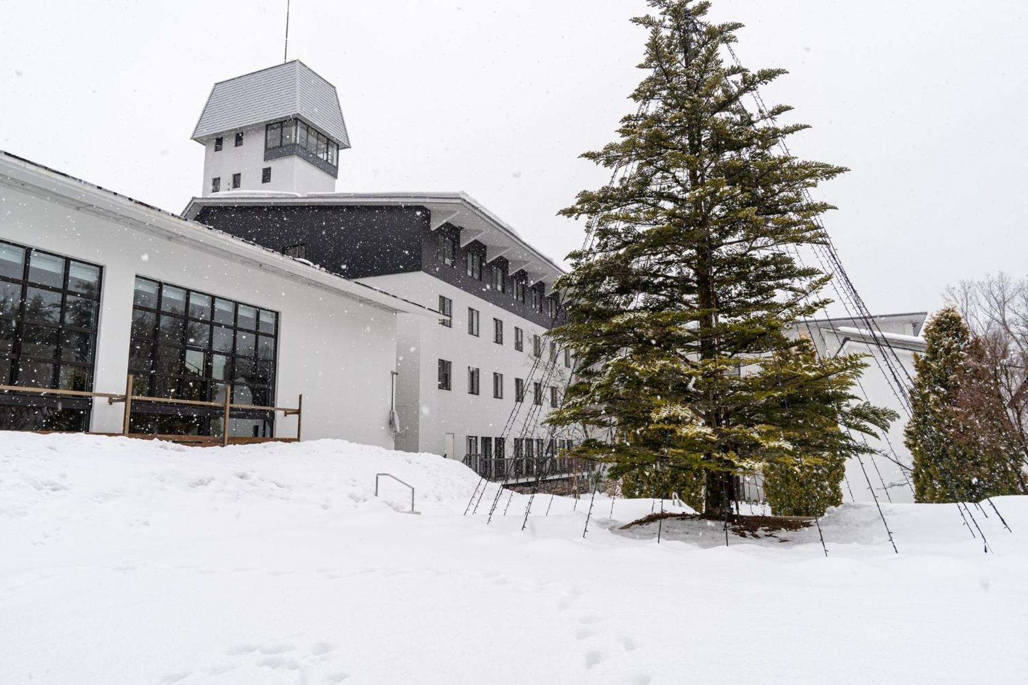 Holiday Inn Resort Shinano-Omachi Kuroyon By Ihg Buitenkant foto